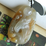 緬甸天然老坑A貨冰糯種帶黃翡生肖馬掛件―一馬當先圖