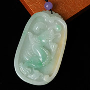 鳳表龍姿天然緬甸老坑A貨糯種翡翠三彩龍掛件圖