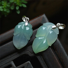 比翼連枝天然緬甸A貨冰種翡翠玉葉吊墜-情侶對佩圖