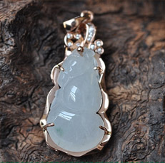 玉燕依人緬甸糯種翡翠K金葫蘆掛件圖