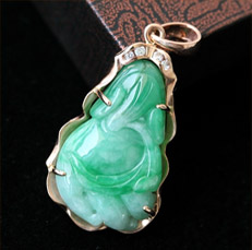 如花似玉緬甸豆青種鑲金佛手掛件圖